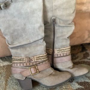 Jellypop taupe boots