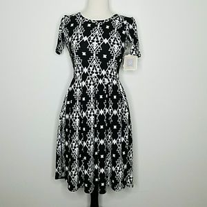 LuLaRoe Black and White Amelia