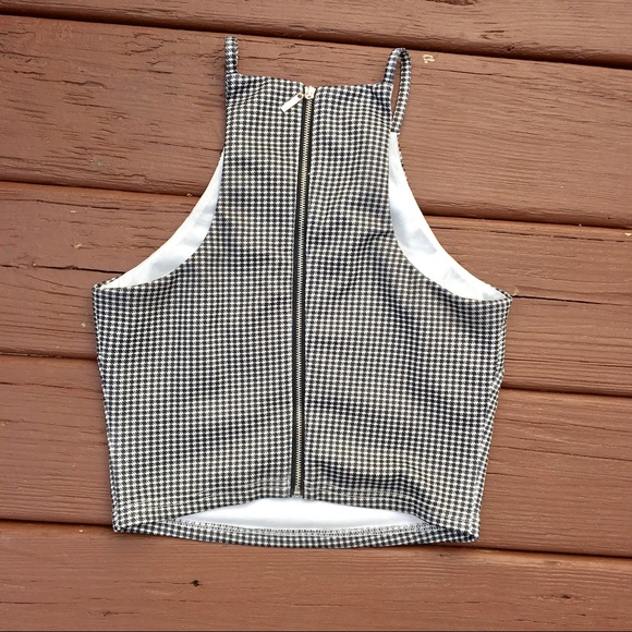 Gorgeous Black and White Crop Top - Picture 5 of 5