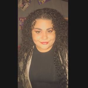 Meet your Posher, Kaela