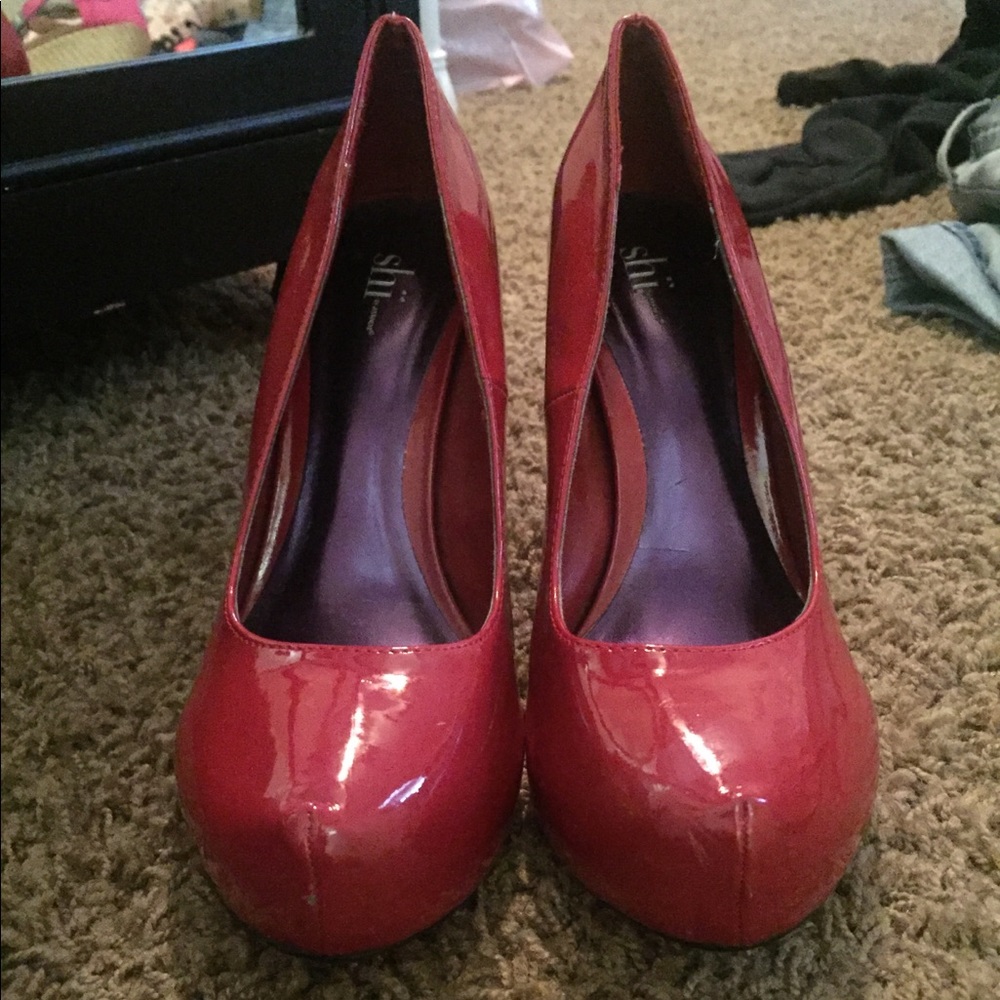 red pumps