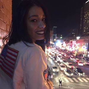 Meet your Posher, Larissa