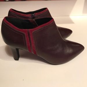 Geox leather ankle bootie