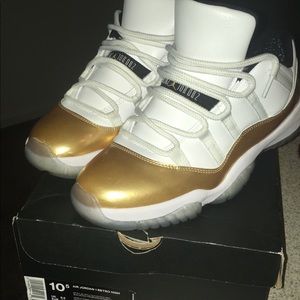 Final ceremony Jordan 11s