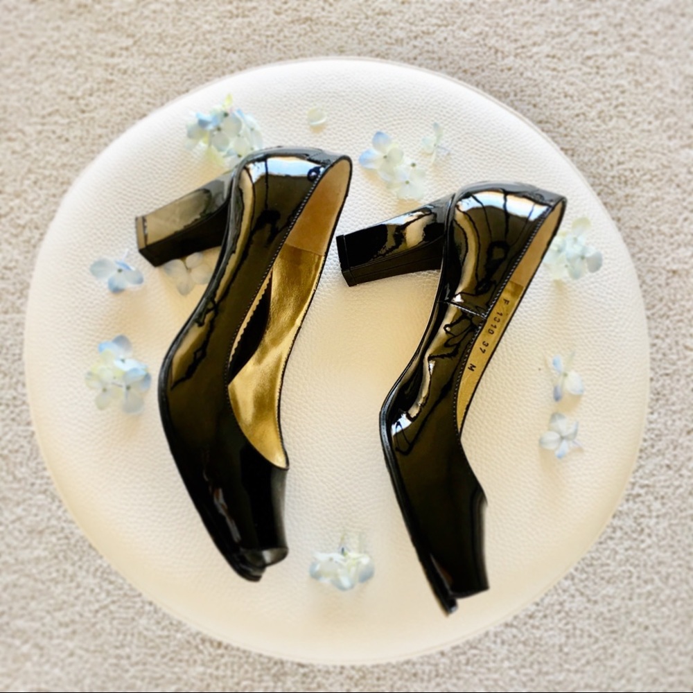Taryn Rose patent leather shoes - Beautiful!