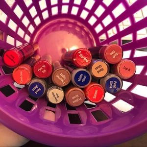 Lipsense colors and glosses