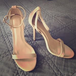 “Go with anything”Strappy Heels