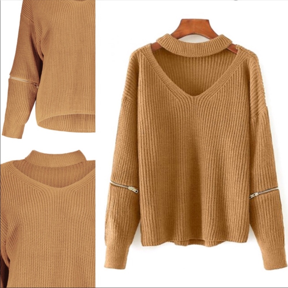 🎉FINAL SALE🎉✨Choker Sweater✨