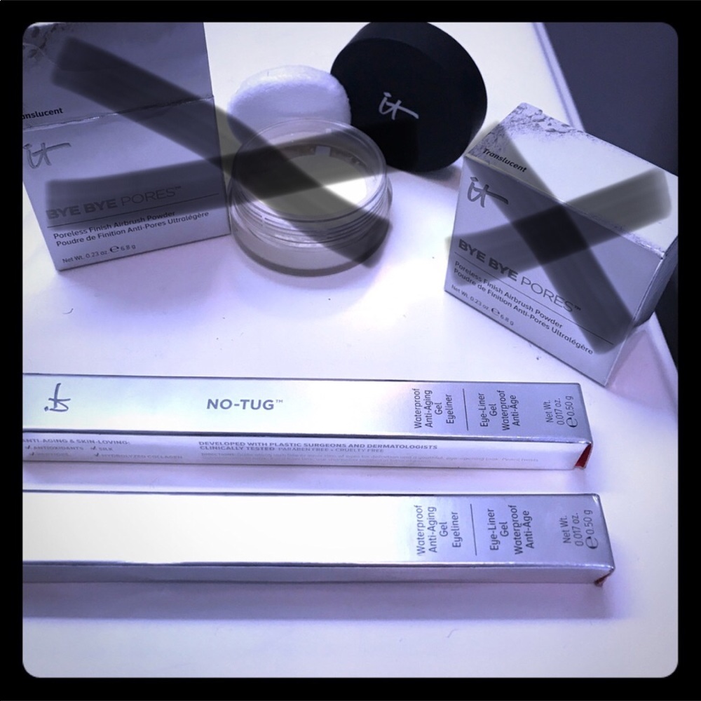 It Cosmetics!Can buy Separate! Last price drop $35