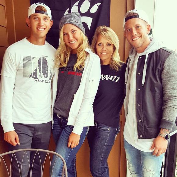 Meet your Posher, Lynn - Picture 1 of 1