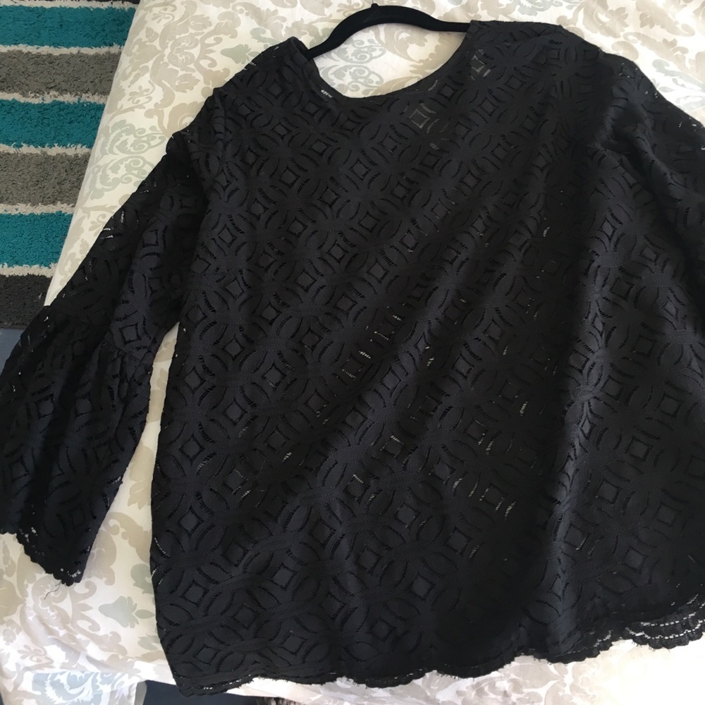 Black lack top