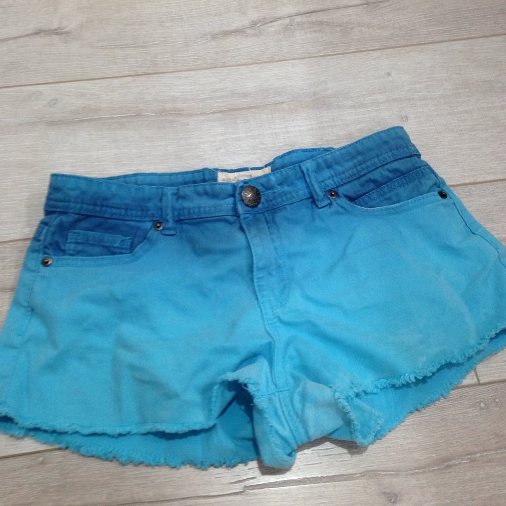 Ombré Beach Shorts 🌊