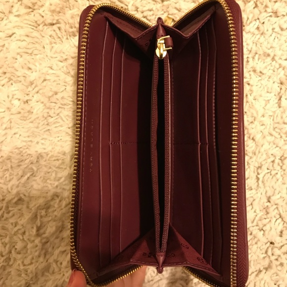 Tory Burch Leather Continental Wallet - Picture 5 of 8