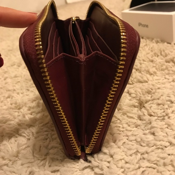 Tory Burch Leather Continental Wallet - Picture 6 of 8