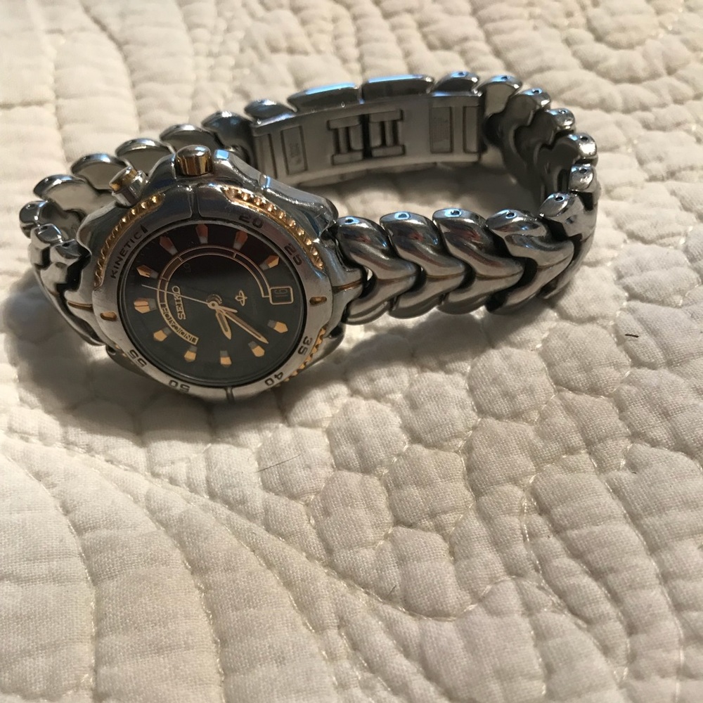 Ladies Seiko Kinetic Watch