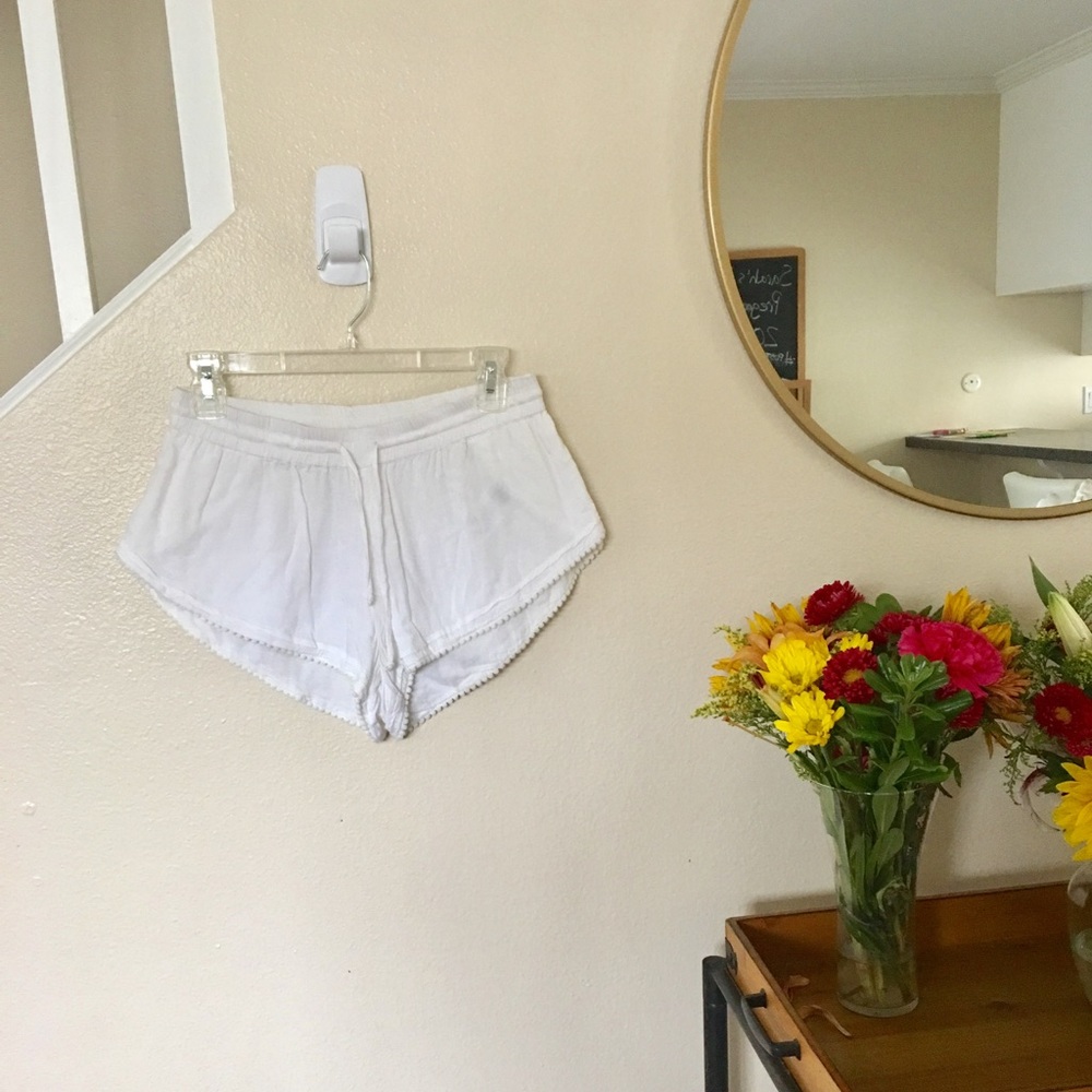 Volcom White Cotton Shorts