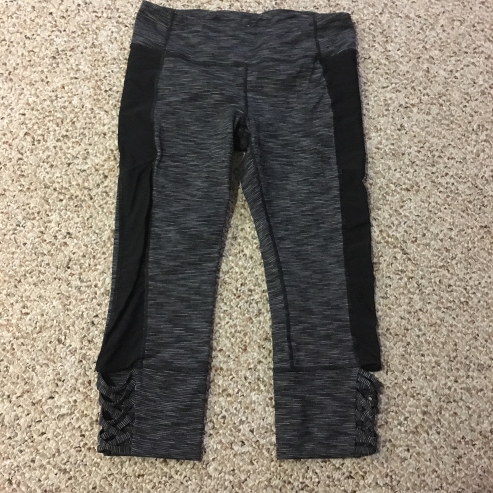 Athletic leggings