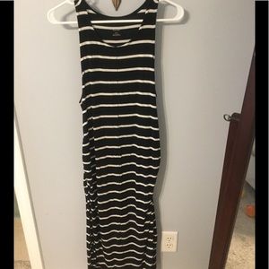 Liz Lange Maternity BodyCon Dress-Black & White