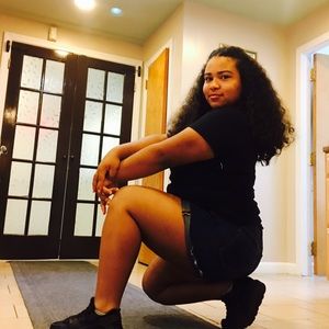 Meet your Posher, Bella