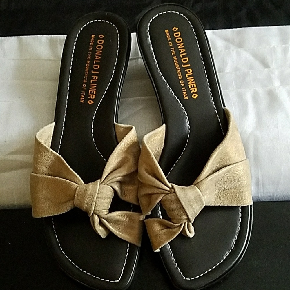 ♦️DONALD J PLINER♦️Sandals