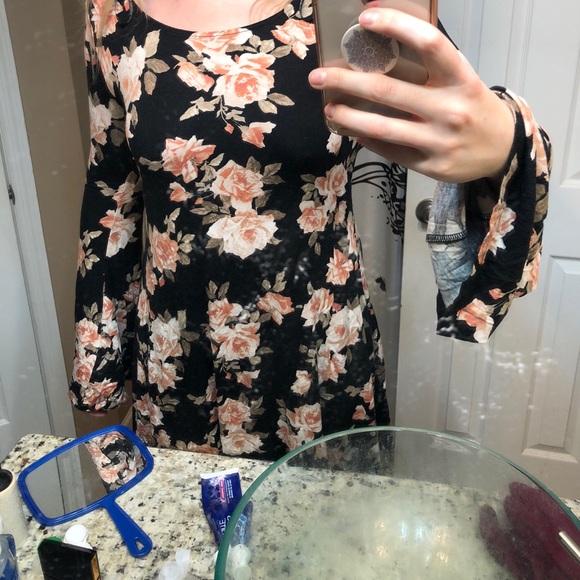 Forever 21+ floral dress - Picture 6 of 7