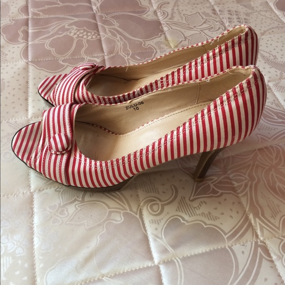 Open-Toe Heels - Picture 2 of 2