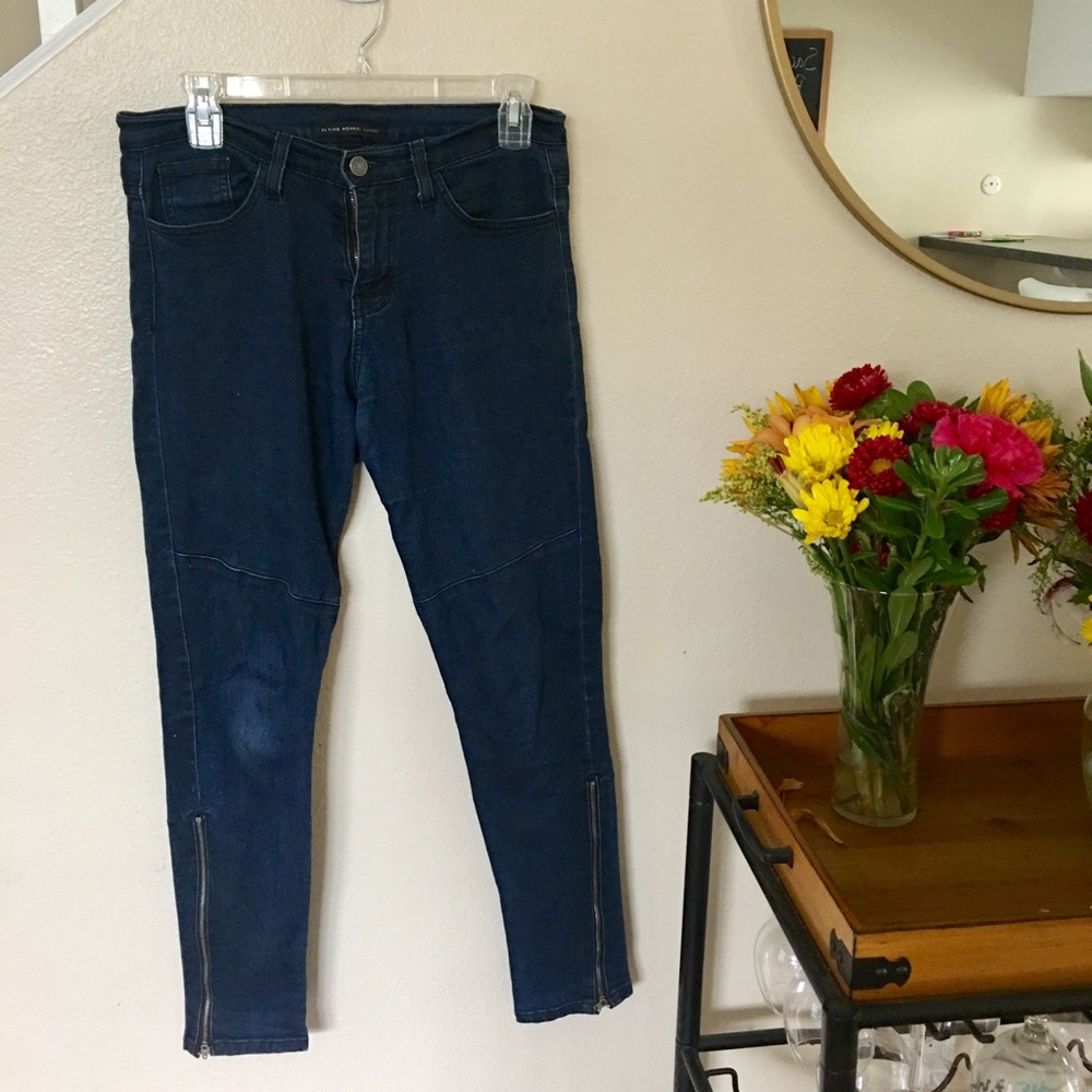 Flying Monkey Dark Skinny Jeans (zippers)