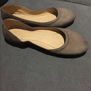Frye flat size 9