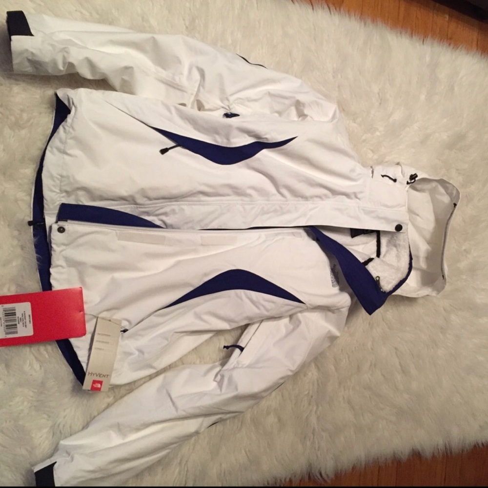 North face zip in hyvent winter coat