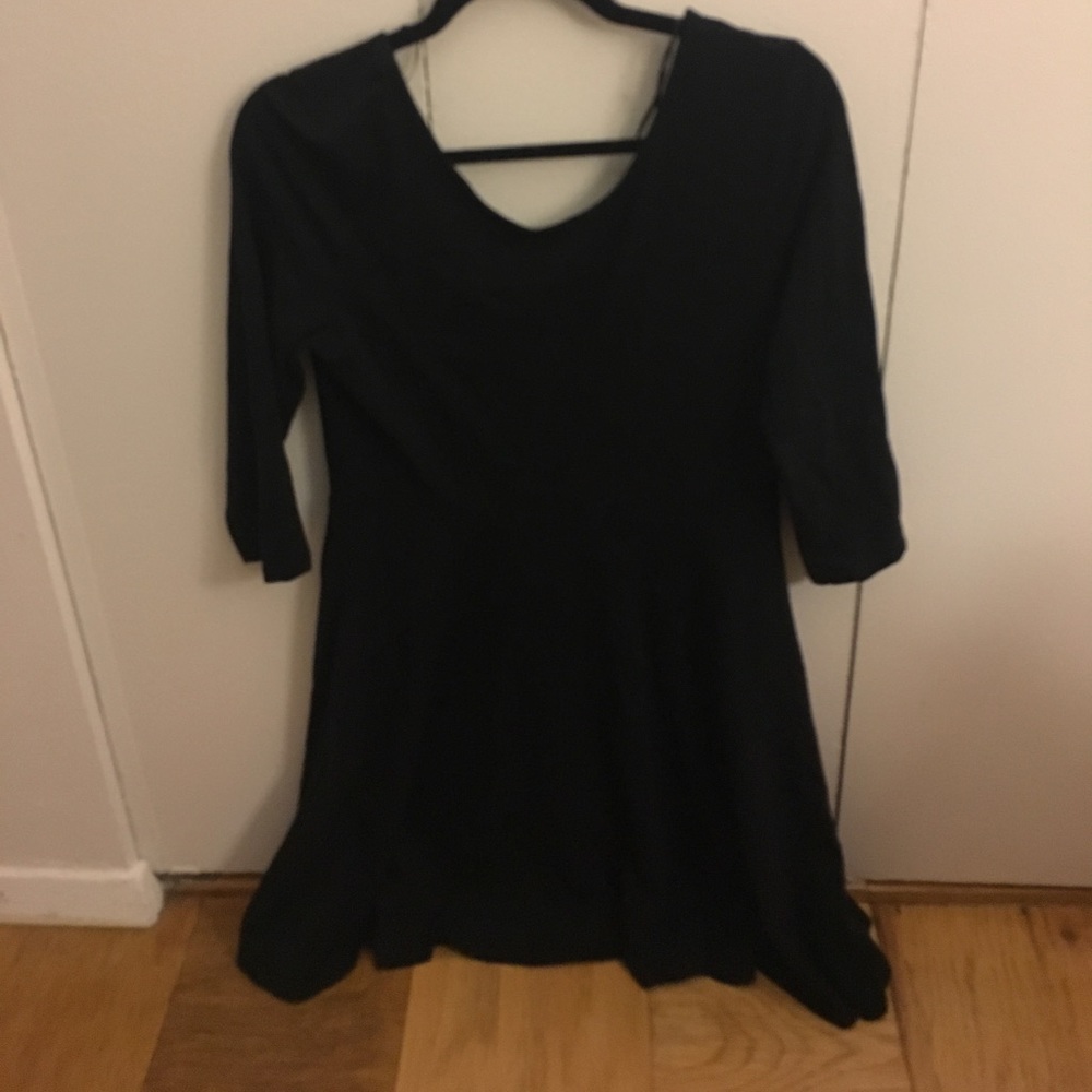 Half sleeve black dress