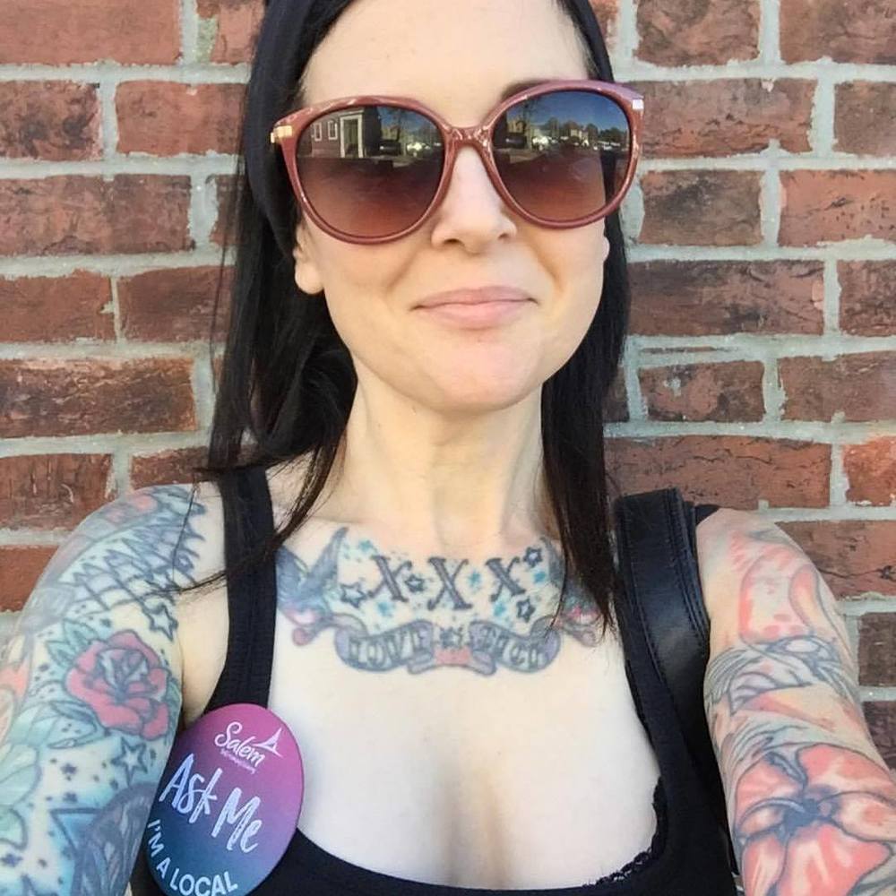 Meet your Posher, Elisabeth