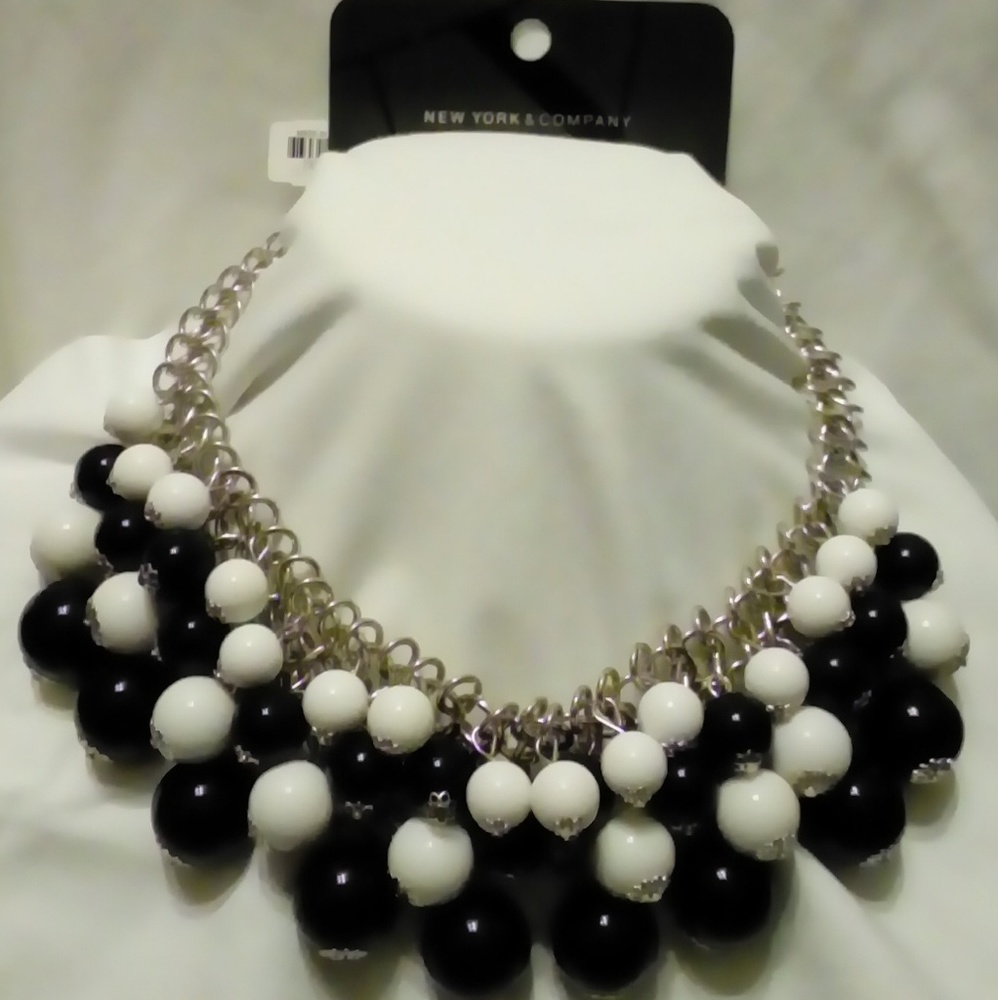 NWT New York & Company Ball 4-Tier Necklace