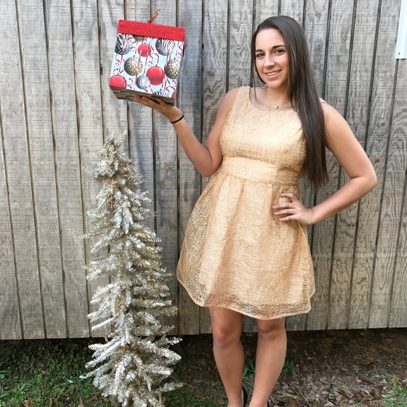 Last one! Gold Party dress❤️ - Picture 3 of 7