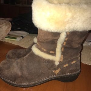 UGG boots barely worn