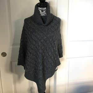Steve Madden turtle neck/cowl neck sweater poncho