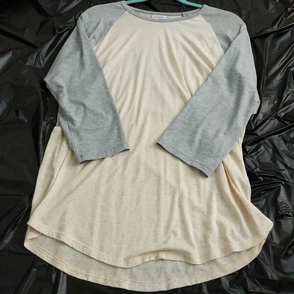 LulaRoe Randy - Picture 1 of 3