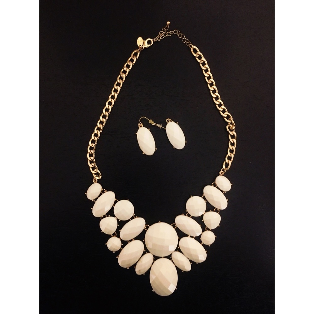 Charming Charlie’s White Statement Necklace