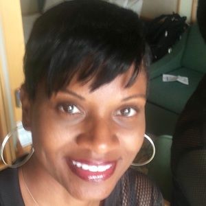 Meet your Posher, Carla