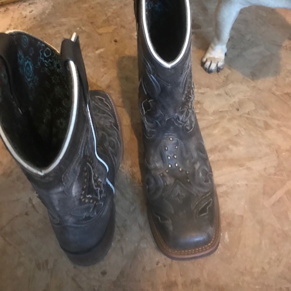 Laredo boots like new