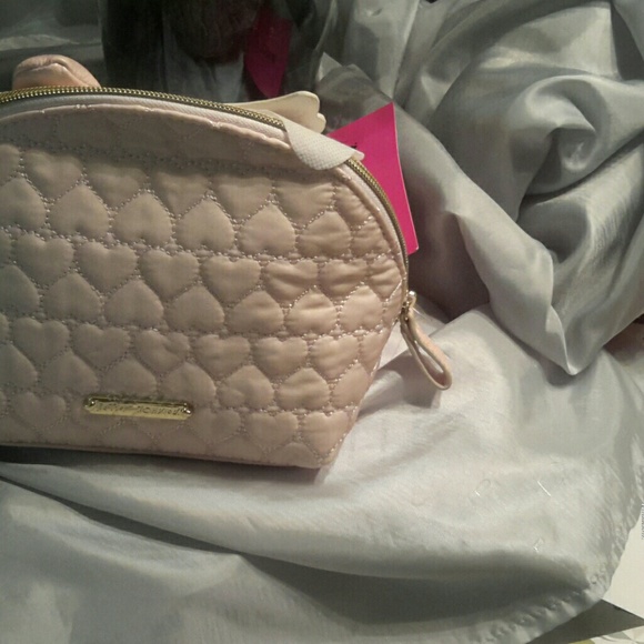 Last one Betsey Johnson flying ⭐pig cosmetic bag - Picture 4 of 7