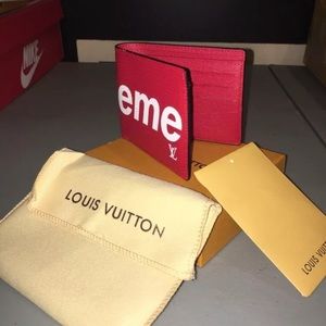 Supreme Louis Vuitton wallet