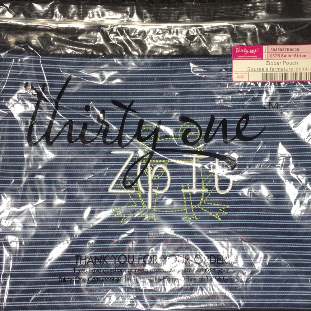 Thirty One Zipper Pouch