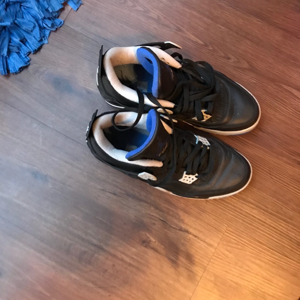 Retro Jordan’s Black and Blue