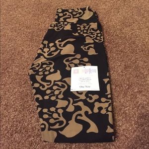 Black and Tan LLR leggings