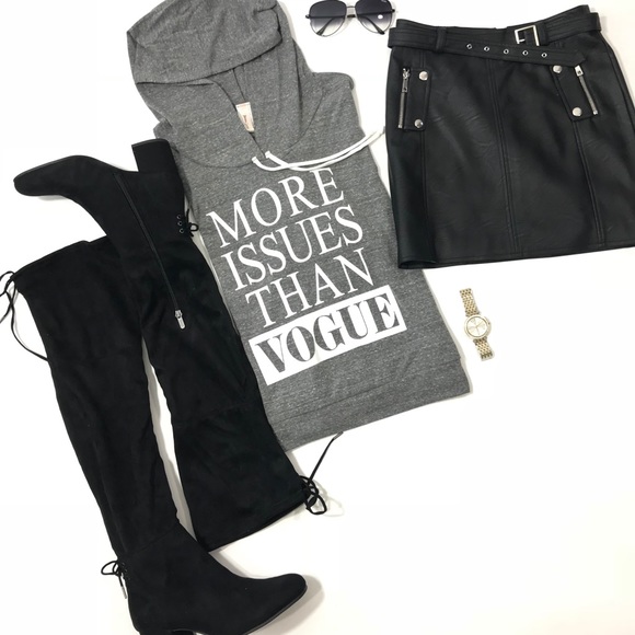 SALE Heather Gray Pullover Hoodie - Picture 3 of 4