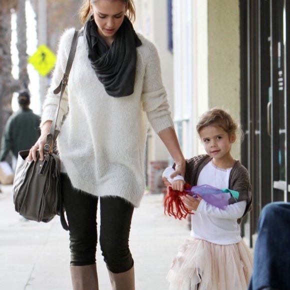 Fuzzy soft pullover sweater S - Picture 6 of 8