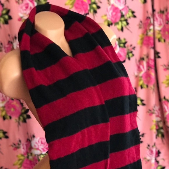 Betsey Johnson black burgundy striped wool scarf