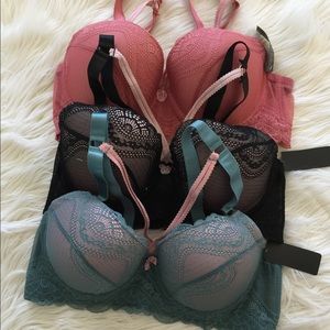 3 Size 36D Strappy Lace Gentle Push-up Bras