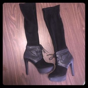 Fabulous Jennifer Lopez Over-The-Knee Boots!!