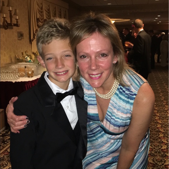 Meet your Posher, Lisa - Picture 1 of 1